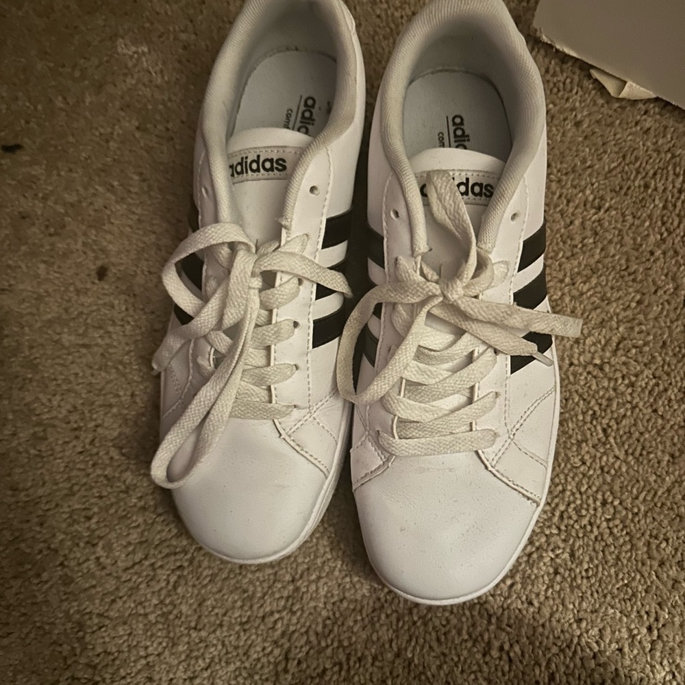 Adidas Shoe - Picture 2 of 4